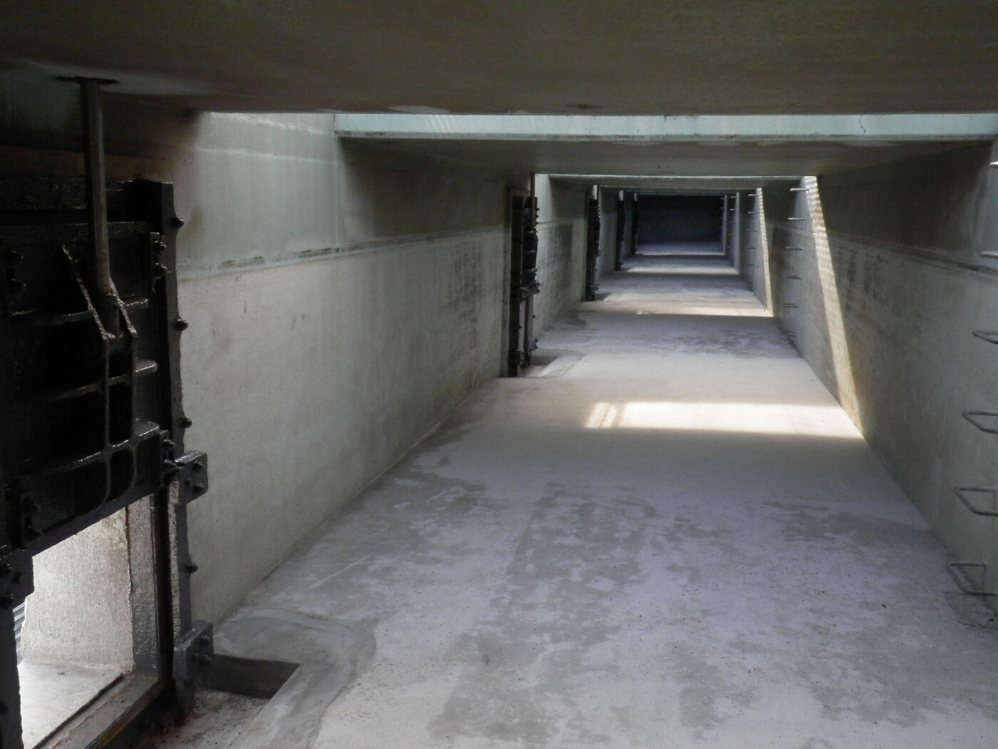 相模原浄水場沈でん池耐震補強工事（その4)